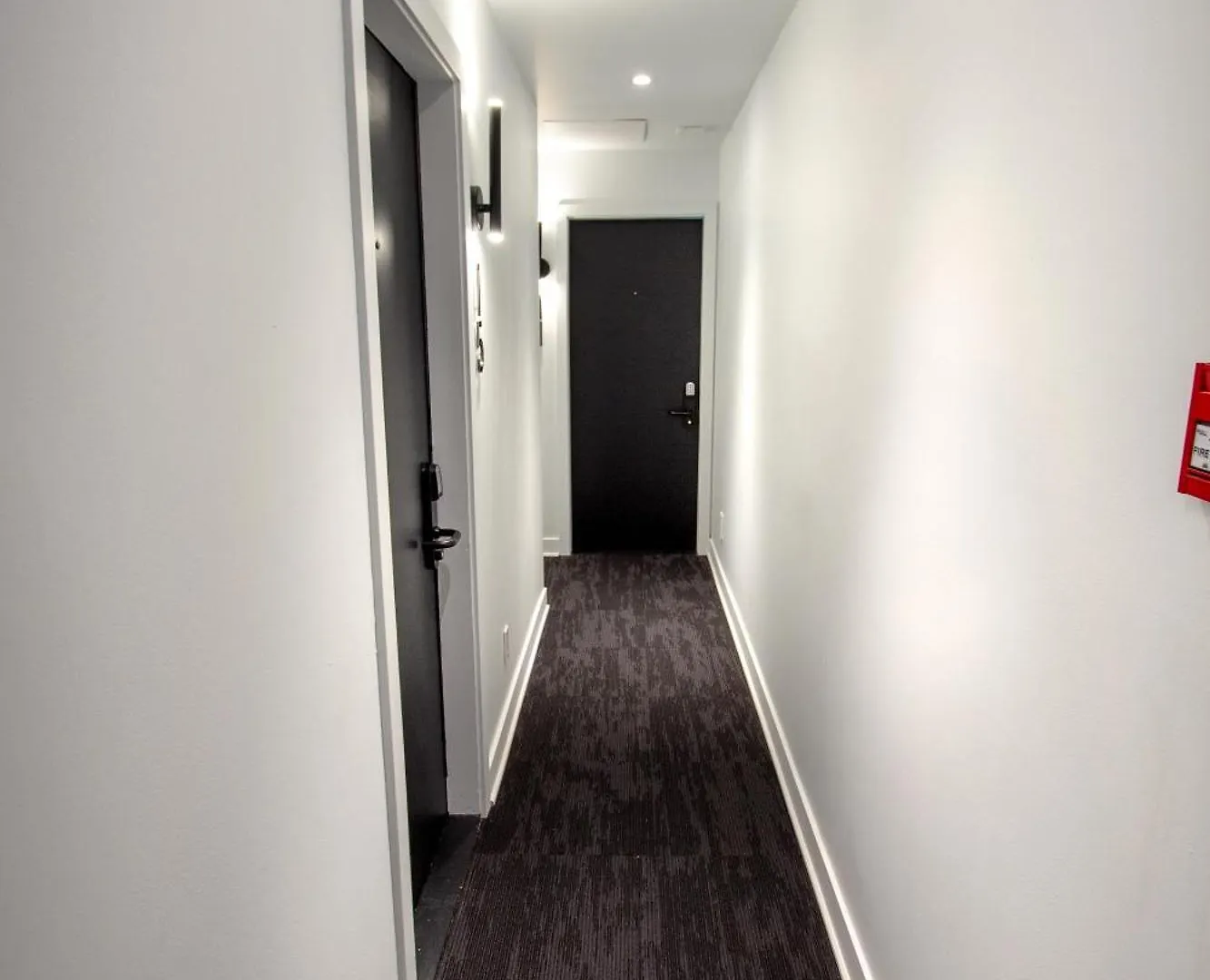 Apartment Studio #15 - Self Check-In - Plateau - St-Denis Montreal